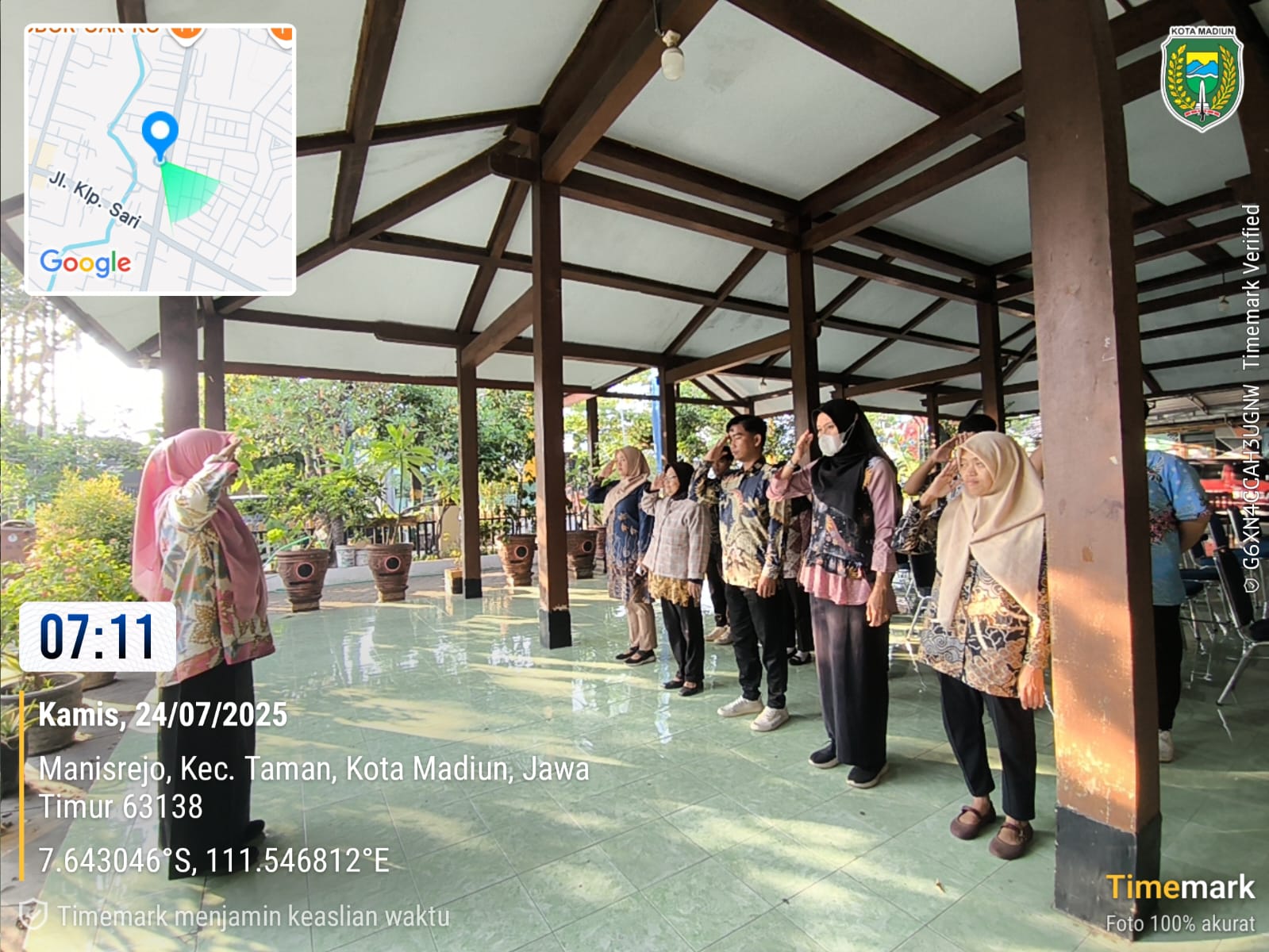 Memupuk Disiplin dan Sinergi di Kantor Kelurahan Manisrejo
